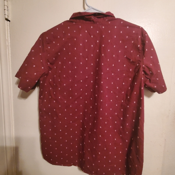 Old Navy Burgundy Short Sleeve Button Up Size Boys Husky XL 14-16 - Picture 5 of 6